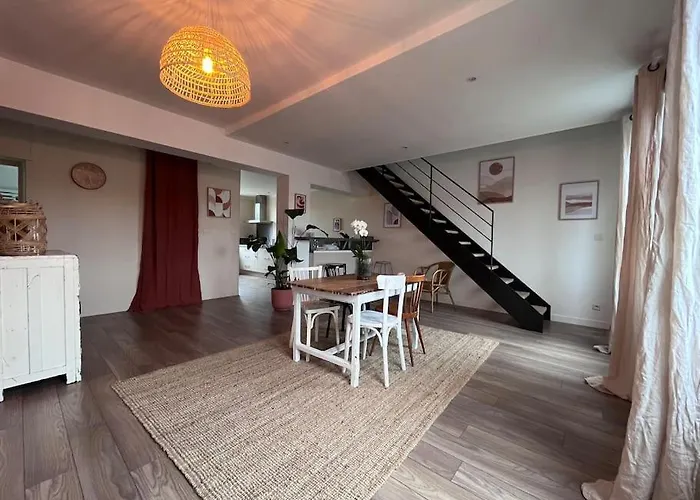 Le Saint Pierre Grand Duplex Hyper Centre, Port Apartment Caen